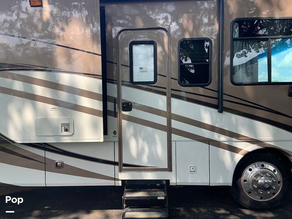 Used 2013 Coachmen Encounter 34TA available in Lexington, Kentucky
