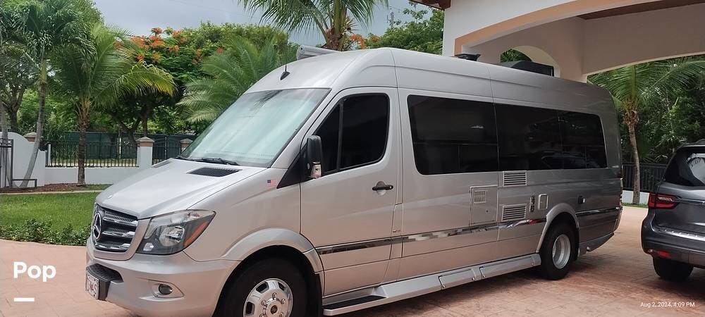 Call now about this 2016 Winnebago Era 70X! 2016 Winnebago Era 70X - Used Class B For Sale by Pop RVs in Miami, Florida features Awning, Generator, Air Conditioning