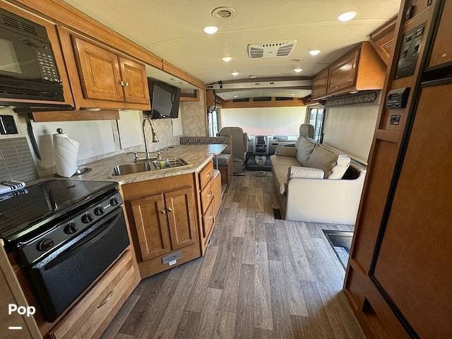 Contact us now about this 2019 Winnebago Vista 27PE! 2019 Vista 27PE by Winnebago from Pop RVs in Phoenix, Arizona