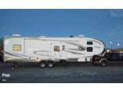 Call now about this 2015 Forest River Wildcat 337FB! 2015 Forest River Wildcat 337FB - Used Fifth Wheel For Sale by Pop RVs in Mount Vernon, Illinois features Leveling Jacks, Slideout, Air Conditioning, Awning