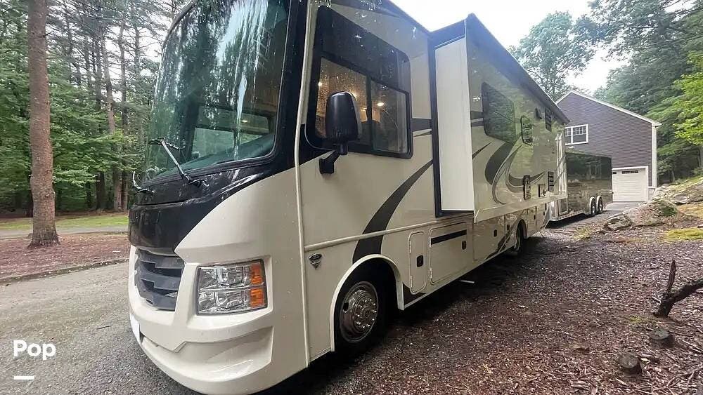Call now about this 2020 Jayco Alante 29S! 2020 Jayco Alante 29S - Used Class A For Sale by Pop RVs in Sharon, Massachusetts features Slideout, Leveling Jacks, Generator, Awning, Air Conditioning