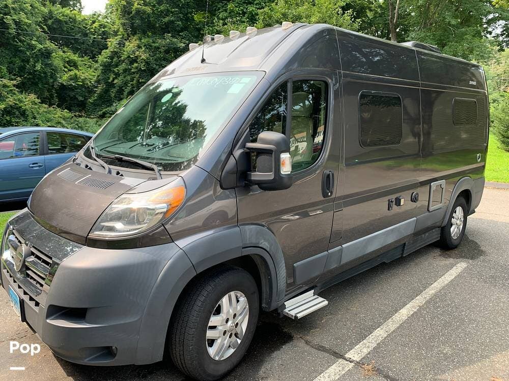 Call now about this 2017 Hymer Aktiv ! 2017 Hymer Aktiv - Used Class B For Sale by Pop RVs in Deep River, Connecticut features Awning, Generator, Air Conditioning