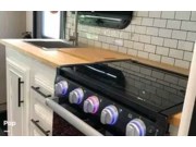 Call now about this 2021 Jayco Redhawk 22J! 2021 Jayco Redhawk 22J - Used Class C For Sale by Pop RVs in Halcottsville, New York features Leveling Jacks, Generator, Air Conditioning, Slideout, Awning