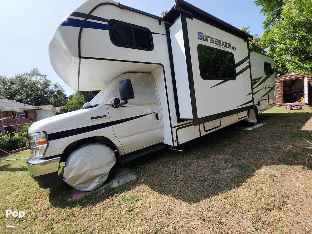 Call now about this 2021 Forest River Sunseeker 3250LE! 2021 Forest River Sunseeker 3250LE - Used Class C For Sale by Pop RVs in Augusta, Georgia features Generator, Slideout, Air Conditioning, Awning, Leveling Jacks
