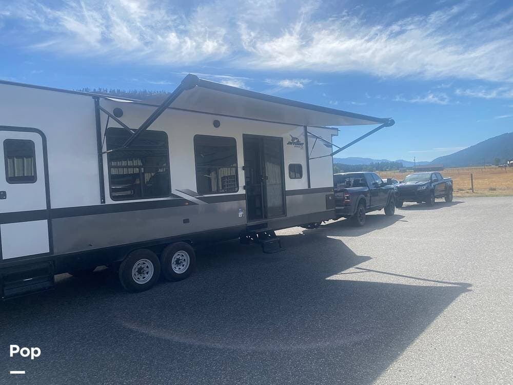 Contact us now about this 2023 Jayco Jay Flight 40FKDS! 2023 Jay Flight 40FKDS by Jayco from Pop RVs in Evans, Washington