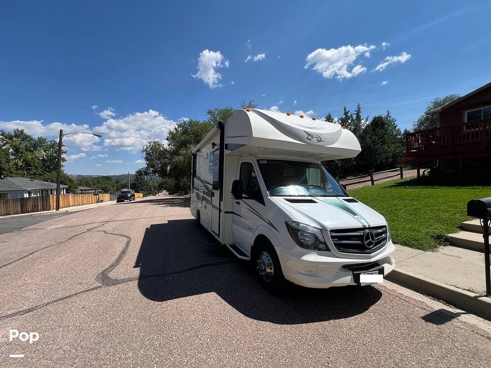 Contact us now about this 2016 Jayco Melbourne 24K! 2016 Melbourne 24K by Jayco from Pop RVs in Colorado Springs, Colorado