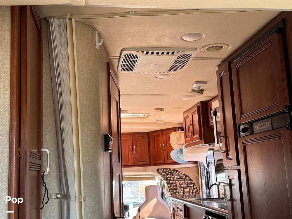 Contact us now about this 2016 Winnebago Aspect 27D! 2016 Aspect 27D by Winnebago from Pop RVs in Saint George, Utah