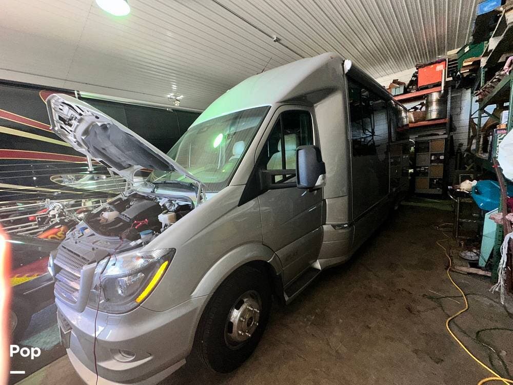 Call now about this 2019 Airstream Atlas Murphy Suite! 2019 Airstream Atlas Murphy Suite - Used Class B+ For Sale by Pop RVs in Bonduel, Wisconsin features Generator, Air Conditioning, Slideout, Awning