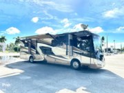 Call now about this 2014 Itasca Meridian 40U! 2014 Itasca Meridian 40U - Used Diesel Pusher For Sale by Pop RVs in Miami, Florida features Air Conditioning, Slideout, Leveling Jacks, Awning, Generator