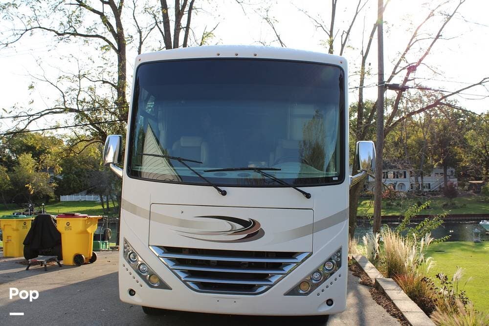 Contact us now about this 2017 Thor Motor Coach Hurricane 31S! 2017 Hurricane 31S by Thor Motor Coach from Pop RVs in Grosse Ile, Michigan