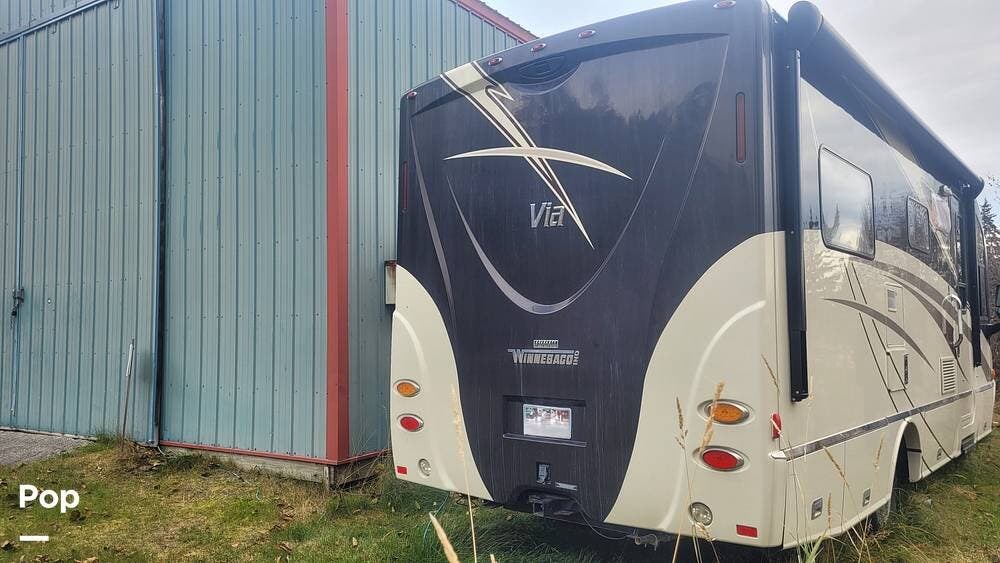 Call now about this 2016 Winnebago Via 25Q! 2016 Winnebago Via 25Q - Used Diesel Pusher For Sale by Pop RVs in Homer, Alaska features Awning, Slideout, Generator, Air Conditioning