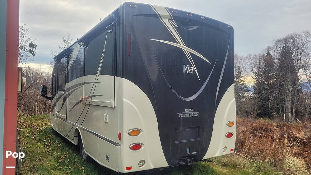 Contact us now about this 2016 Winnebago Via 25Q! 2016 Via 25Q by Winnebago from Pop RVs in Homer, Alaska