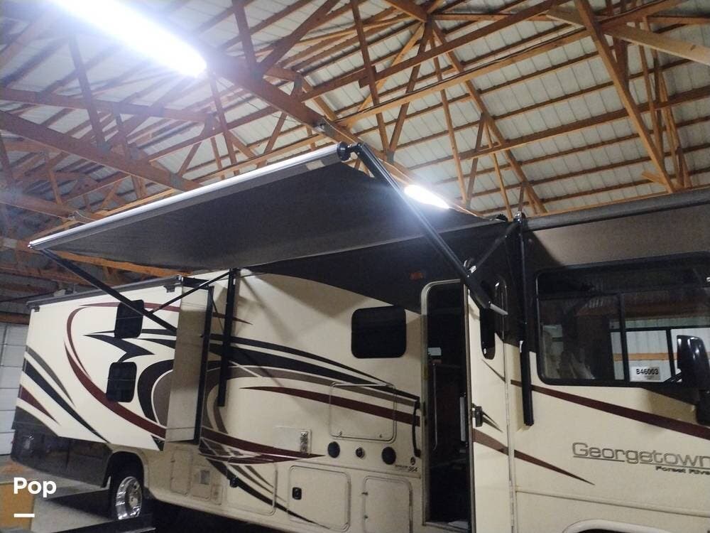 Call now about this 2017 Forest River Georgetown 364TS! 2017 Forest River Georgetown 364TS - Used Class A For Sale by Pop RVs in Granger, Indiana features Leveling Jacks, Generator, Awning, Slideout, Air Conditioning