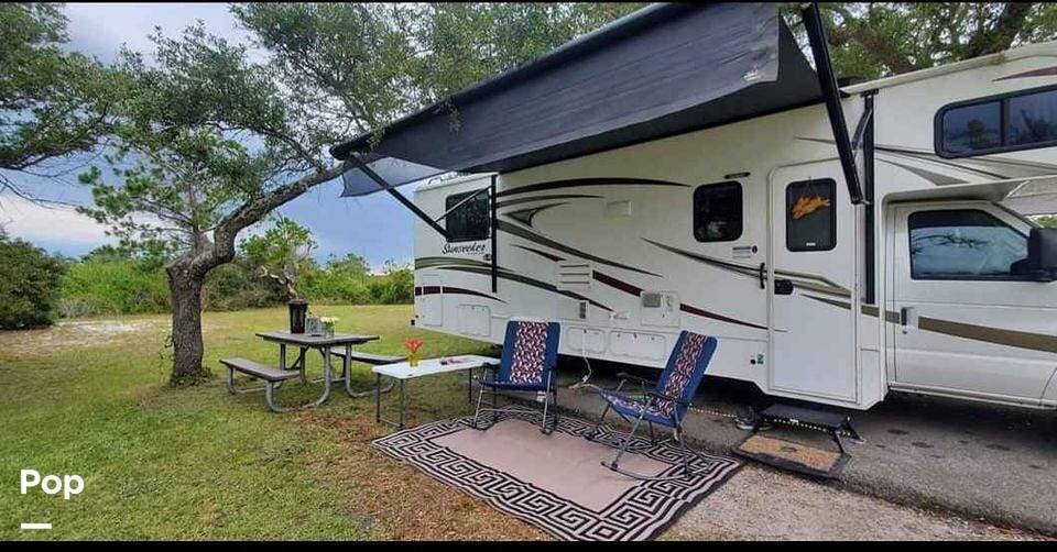 Contact us now about this 2017 Forest River Sunseeker LE 2850S! 2017 Sunseeker LE 2850S by Forest River from Pop RVs in Pensacola, Florida