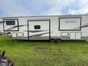 Call now about this 2022 Forest River Heritage Glen Elite 36FL! 2022 Forest River Heritage Glen Elite 36FL - Used Fifth Wheel For Sale by Pop RVs in Cut Off, Louisiana features Leveling Jacks, Awning, Air Conditioning, Slideout