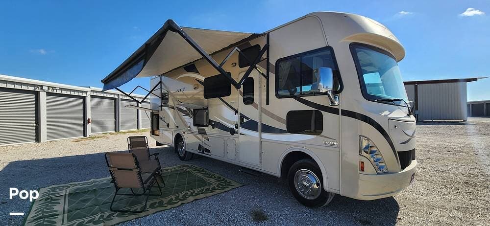 Contact us now about this 2017 Thor Motor Coach A.C.E. 30.3! 2017 A.C.E. 30.3 by Thor Motor Coach from Pop RVs in Anna, Texas