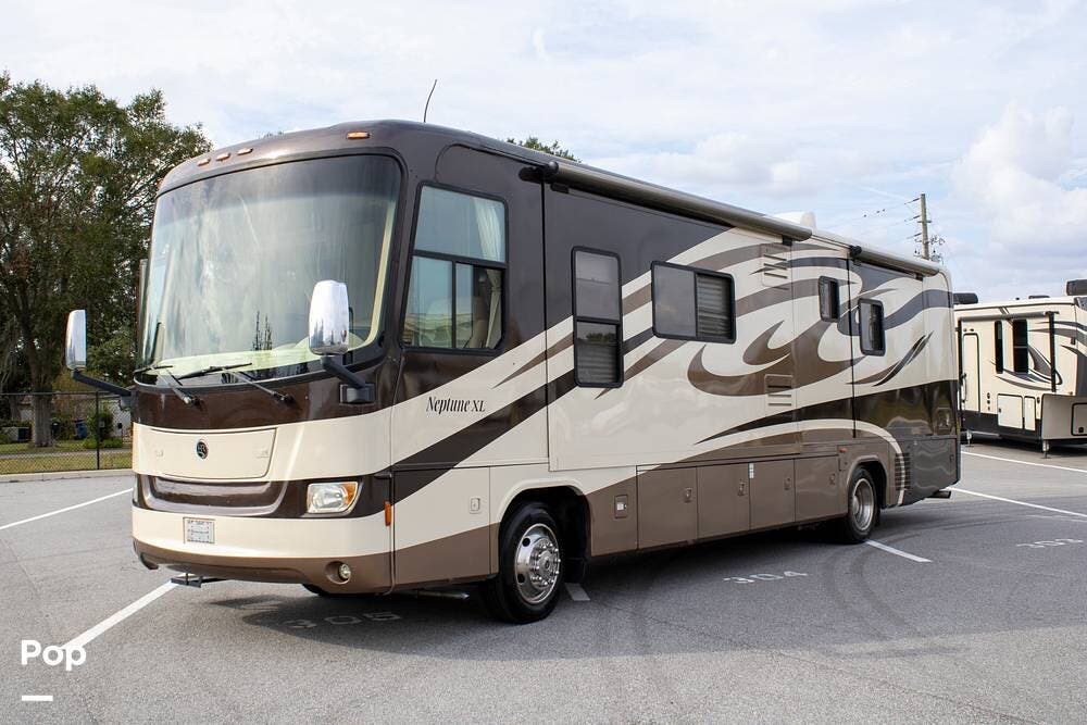 Contact us now about this 2008 Holiday Rambler Neptune 37PDQ! 2008 Neptune 37PDQ by Holiday Rambler from Pop RVs in Polk City, Florida
