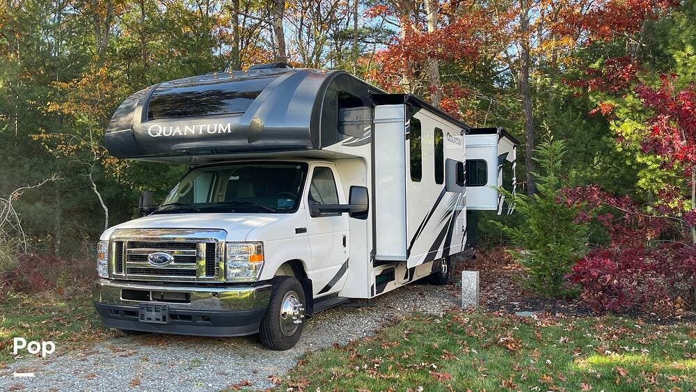 Call now about this 2023 Thor Motor Coach Quantum KW29! 2023 Thor Motor Coach Quantum KW29 - Used Class C For Sale by Pop RVs in East Falmouth, Massachusetts features Slideout, Leveling Jacks, Air Conditioning, Awning, Generator