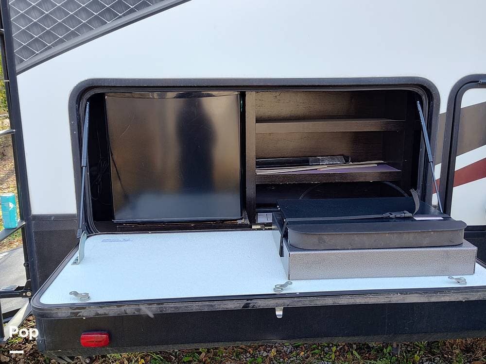 Used 2017 Grand Design Momentum 376TH available in Beatrice, Nebraska