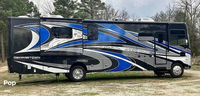 Call now about this 2021 Forest River Georgetown GT7 36D7! 2021 Forest River Georgetown GT7 36D7 - Used Class A For Sale by Pop RVs in West Plains, Missouri features Air Conditioning, Generator, Awning, Slideout, Leveling Jacks