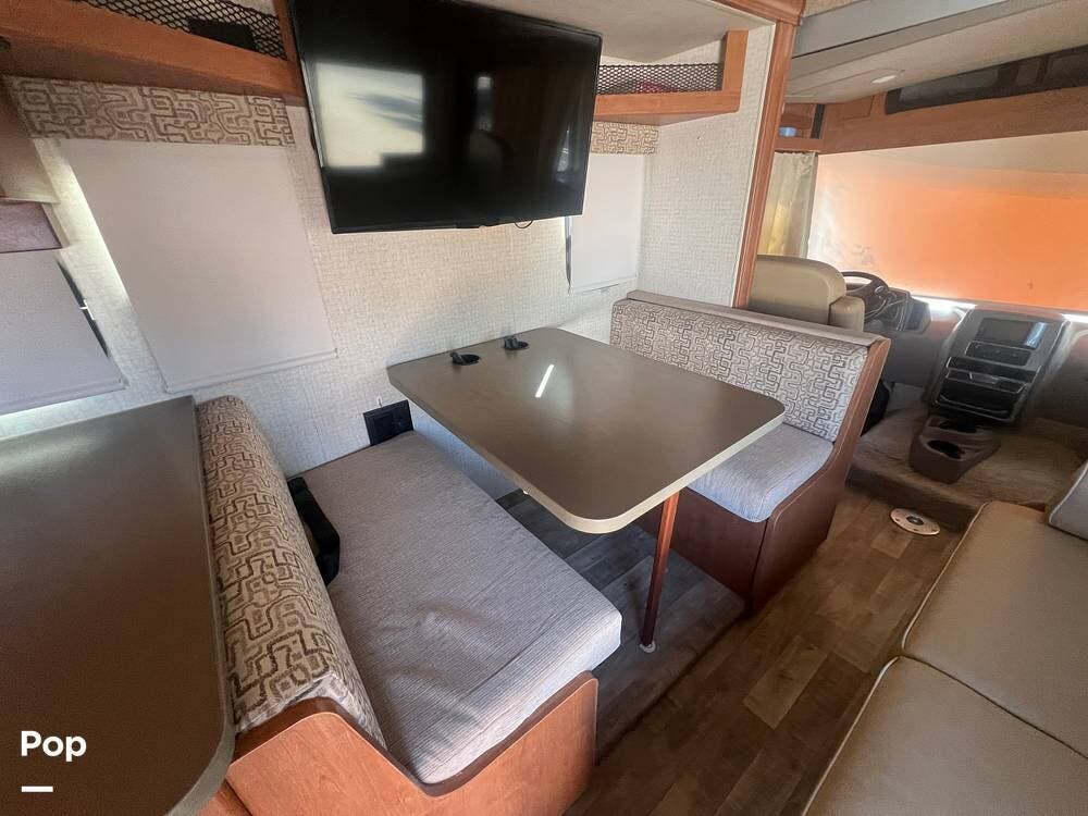 Contact us now about this 2017 Winnebago Vista 27PE! 2017 Vista 27PE by Winnebago from Pop RVs in Buckeye, Arizona