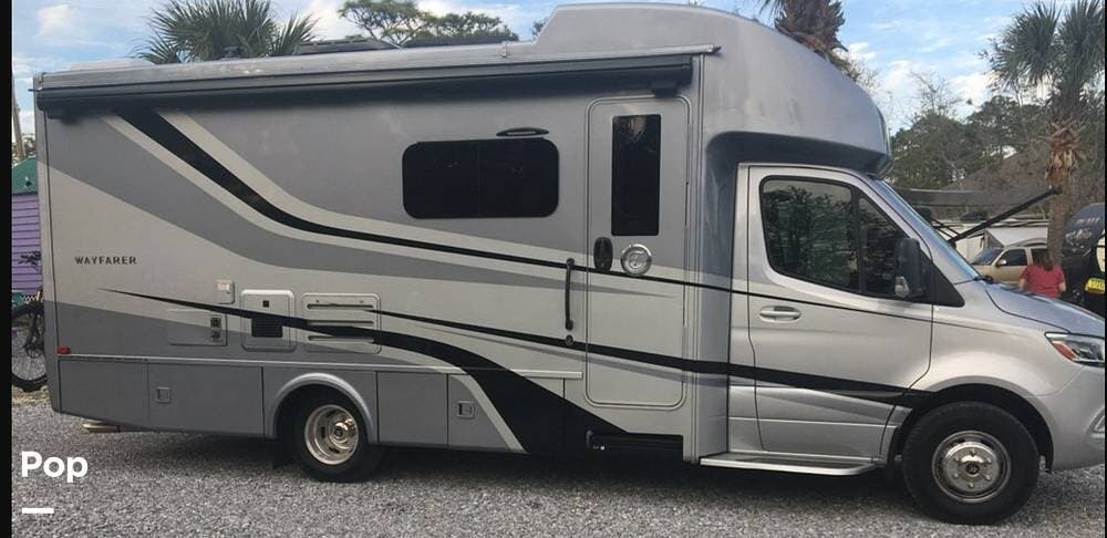 Contact us now about this 2021 Tiffin Wayfarer 25RW! 2021 Wayfarer 25RW by Tiffin from Pop RVs in Guerneville, California
