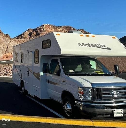 Call now about this 2018 Thor Motor Coach Majestic 23A! 2018 Thor Motor Coach Majestic 23A - Used Class C For Sale by Pop RVs in Corpus Christi, Texas features Air Conditioning