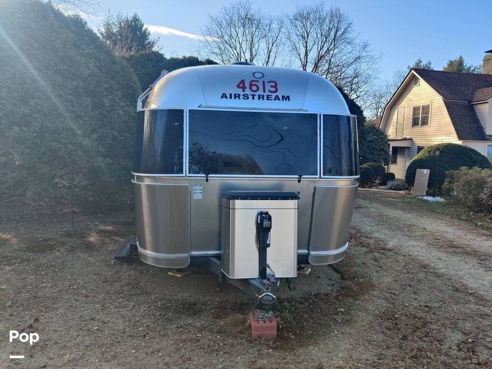 Used 2014 Airstream Flying Cloud 30 available in Columbia, Connecticut