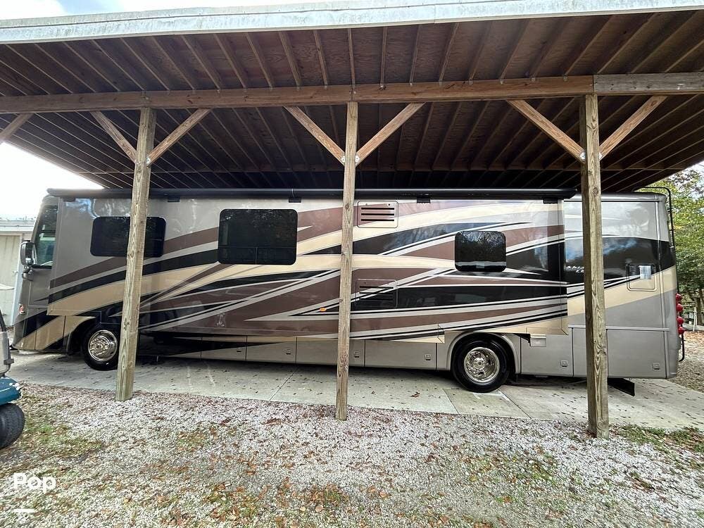Used 2018 Newmar Ventana LE 4037 available in Watha, North Carolina