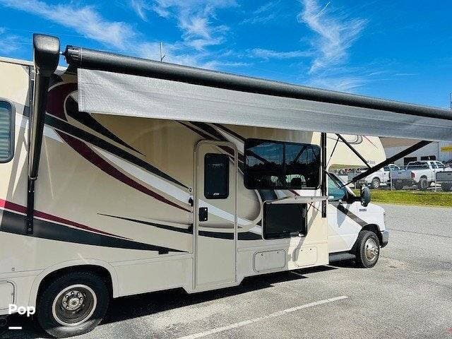 Call now about this 2020 Thor Motor Coach Four Winds 28Z! 2020 Thor Motor Coach Four Winds 28Z - Used Class C For Sale by Pop RVs in Ayden, North Carolina features Generator, Awning, Slideout, Leveling Jacks, Air Conditioning