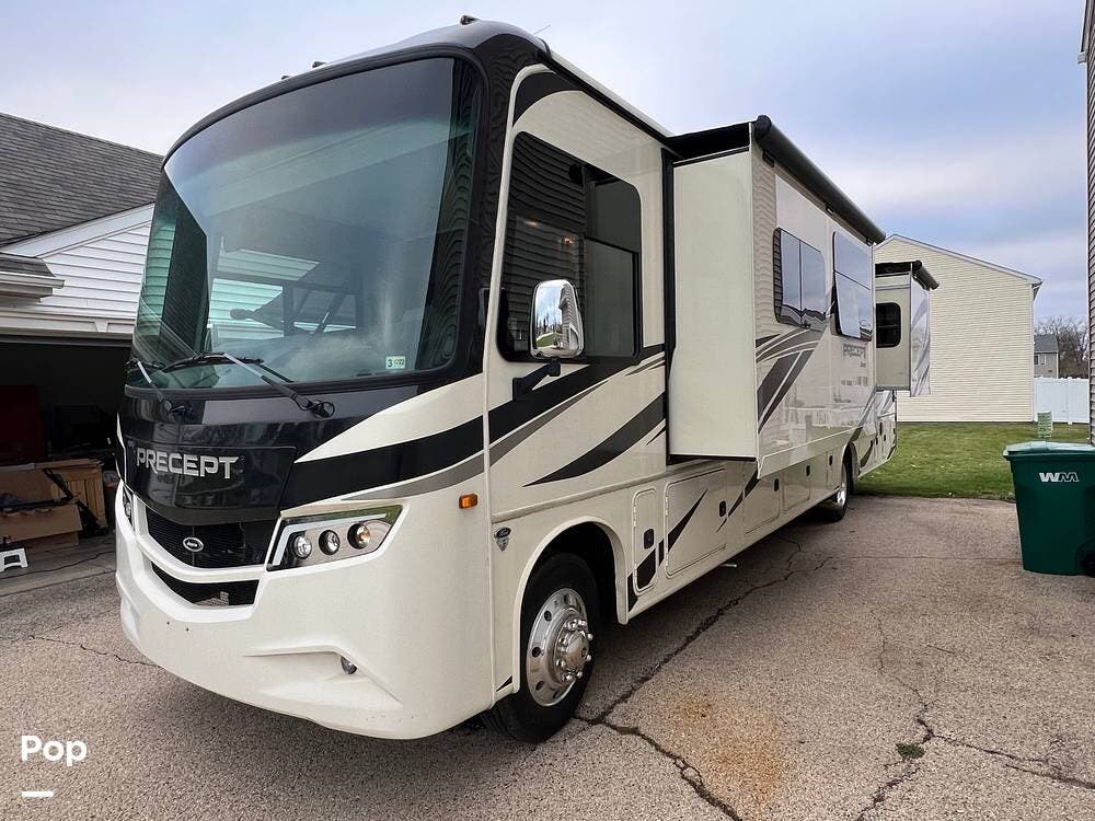 Contact us now about this 2021 Jayco Precept 36A! 2021 Precept 36A by Jayco from Pop RVs in Creola, Alabama