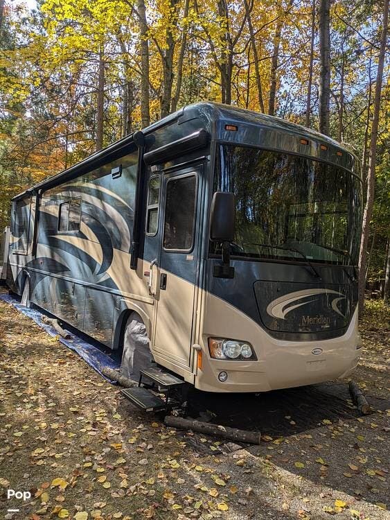 Contact us now about this 2011 Itasca Meridian V Class 39N! 2011 Meridian V Class 39N by Itasca from Pop RVs in Millersburg, Michigan