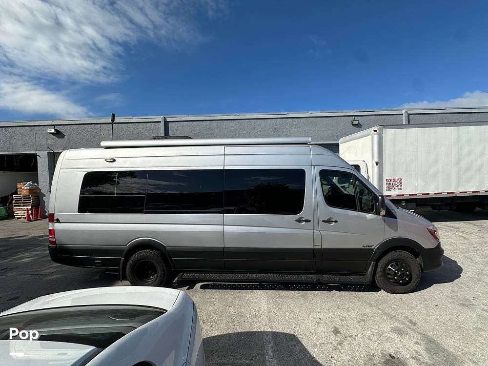 Call now about this 2019 American Coach American Patriot MD4 170EXT Lounge! 2019 American Coach American Patriot MD4 170EXT Lounge - Used Class B For Sale by Pop RVs in Doral, Florida features Generator, Awning, Air Conditioning