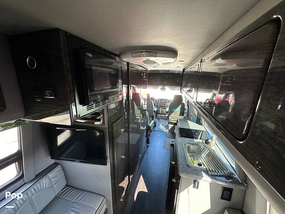 Used 2019 American Coach American Patriot MD4 170EXT Lounge available in Doral, Florida