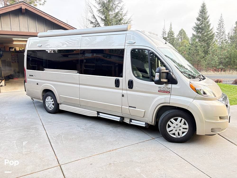 Call now about this 2021 Roadtrek Roadtrek Zion! 2021 Roadtrek Roadtrek Zion - Used Class B For Sale by Pop RVs in Coeur D'alene, Idaho features Air Conditioning, Awning