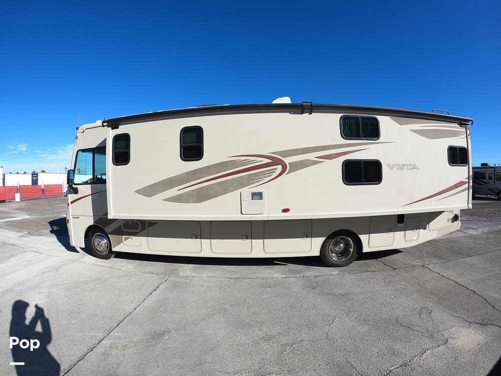 Contact us now about this 2017 Winnebago Vista 31BE! 2017 Vista 31BE by Winnebago from Pop RVs in Las Vegas, Nevada