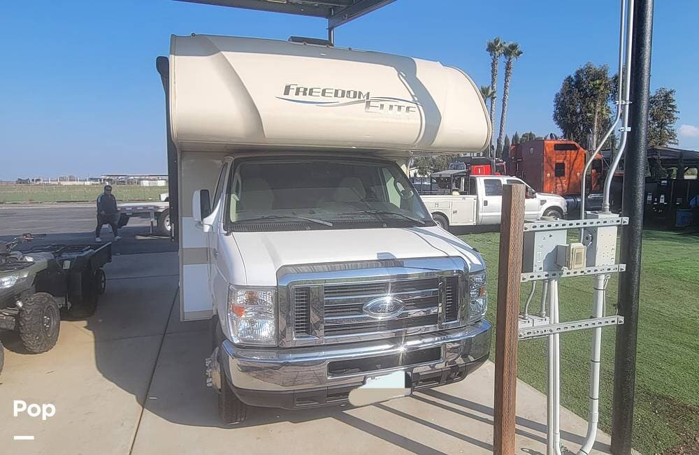 Contact us now about this 2018 Thor Motor Coach Freedom Elite 26HE! 2018 Freedom Elite 26HE by Thor Motor Coach from Pop RVs in Stockton, California