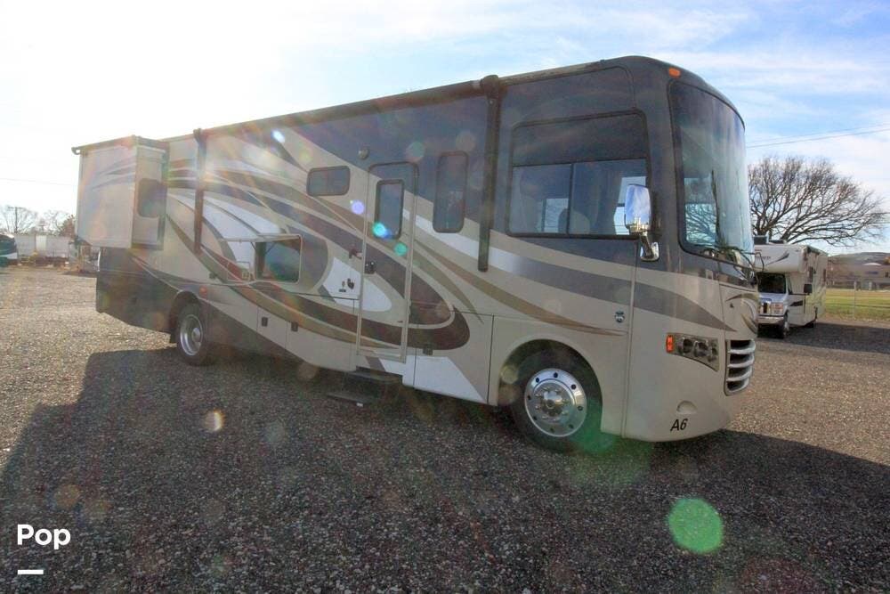 Contact us now about this 2014 Thor Motor Coach Miramar 32.1! 2014 Miramar 32.1 by Thor Motor Coach from Pop RVs in Oakwood, Ohio