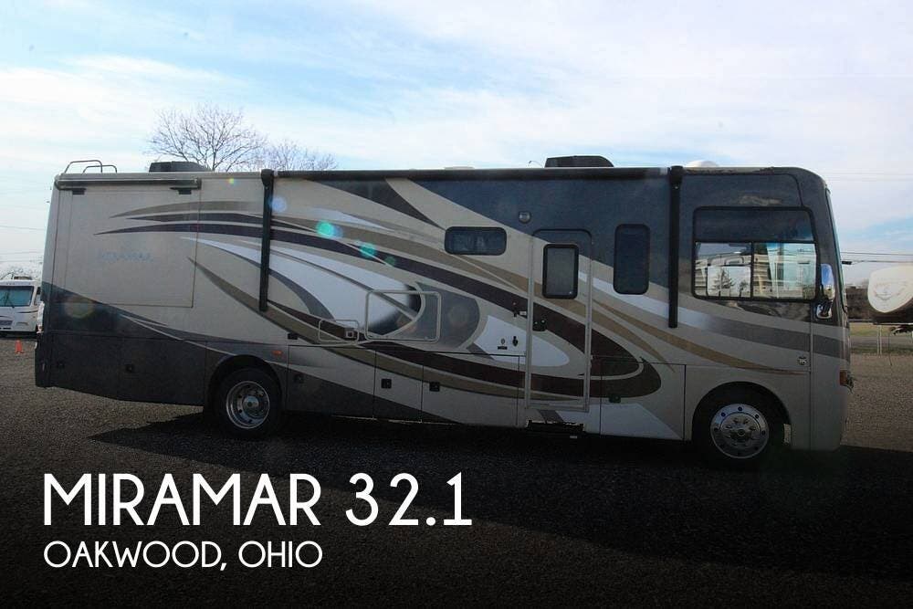Email now about this 2014 Thor Motor Coach Miramar 32.1! Used 2014 Thor Motor Coach Miramar 32.1 available in Oakwood, Ohio