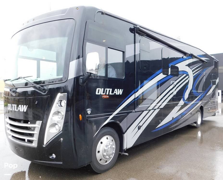 Used 2023 Thor Motor Coach Outlaw 38KB available in Geneva-on-the-lake, Ohio