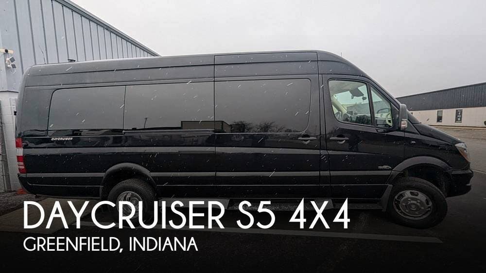 Email now about this 2019 Midwest Daycruiser S5 4x4! Used 2019 Midwest Daycruiser S5 4x4 available in Greenfield, Indiana