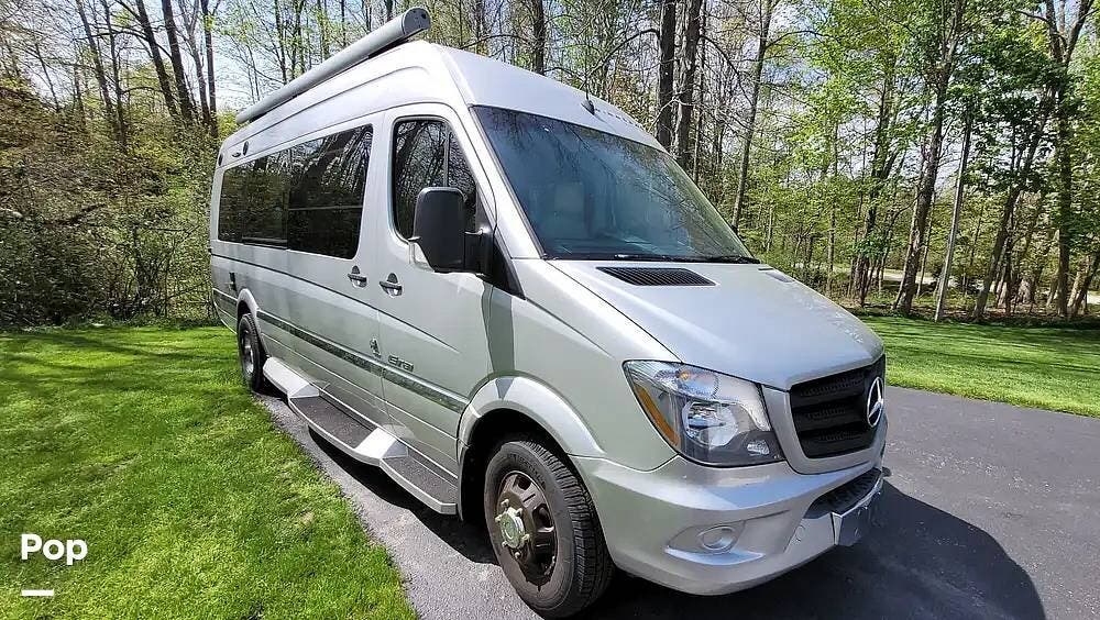 Call now about this 2015 Winnebago Era 170A! 2015 Winnebago Era 170A - Used Class B For Sale by Pop RVs in Parma, Ohio features Awning, Air Conditioning, Generator