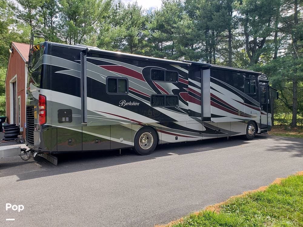 Contact us now about this 2014 Forest River Berkshire 390BH! 2014 Berkshire 390BH by Forest River from Pop RVs in Hammonton, New Jersey