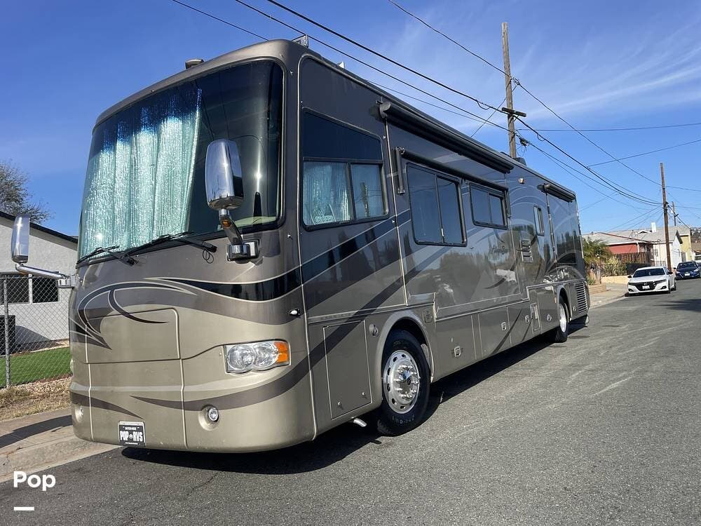Call now about this 2007 Tiffin Allegro Bus 40QSP! 2007 Tiffin Allegro Bus 40QSP - Used Diesel Pusher For Sale by Pop RVs in Jamul, California features Slideout, Generator, Air Conditioning, Leveling Jacks