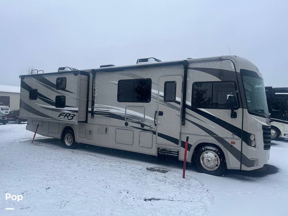 Call now about this 2017 Forest River FR3 32DS! 2017 Forest River FR3 32DS - Used Class A For Sale by Pop RVs in Clarence Center, New York features Generator, Air Conditioning, Slideout, Awning