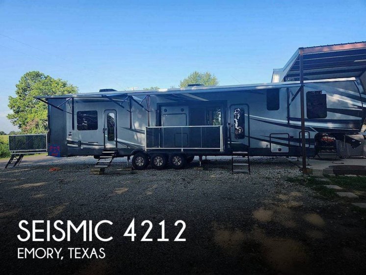 Email now about this 2018 Jayco Seismic 4212! Used 2018 Jayco Seismic 4212 available in Emory, Texas