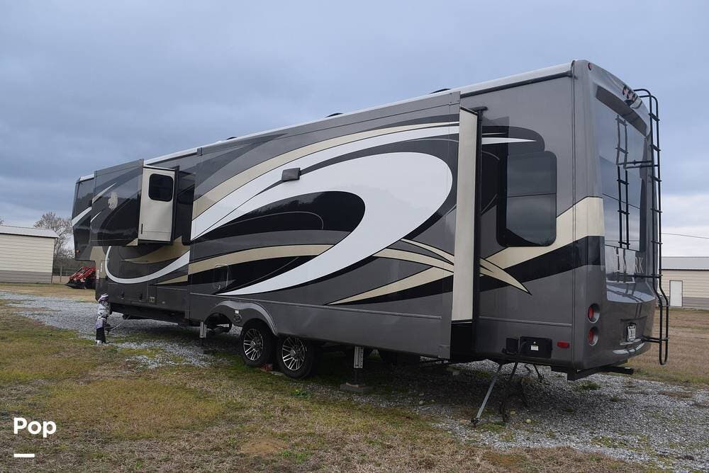 Used 2019 Heartland Landmark 365 Newport available in Defuniak Springs, Florida