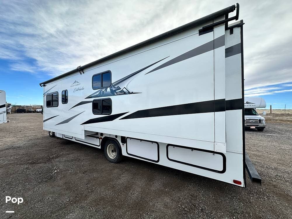 Used 2022 East to West Entrada 3100FB available in Aurora, Colorado