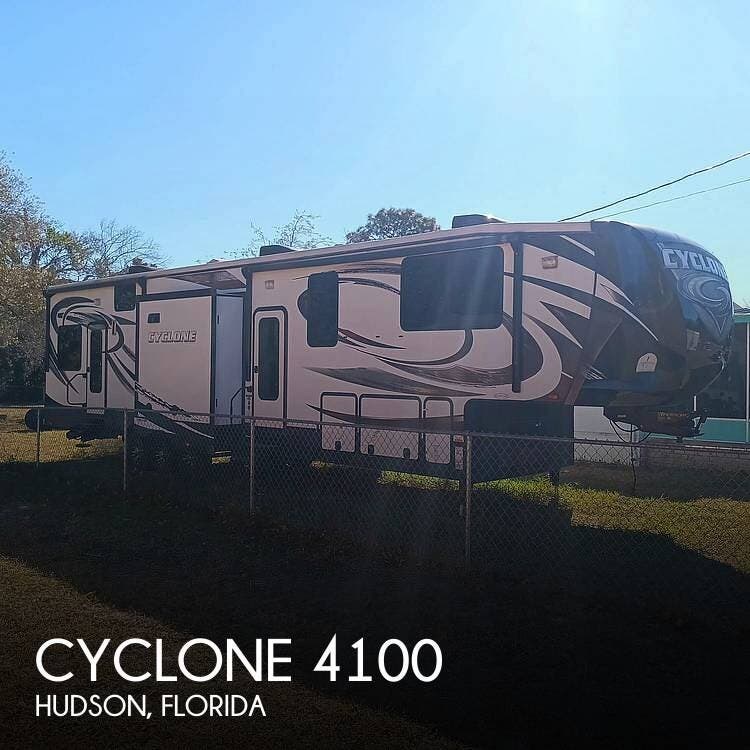 Email now about this 2015 Heartland Cyclone 4100! Used 2015 Heartland Cyclone 4100 available in Hudson, Florida