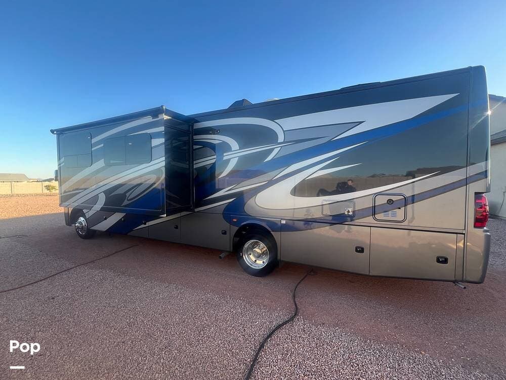 Contact us now about this 2023 Thor Motor Coach Miramar 35.2! 2023 Miramar 35.2 by Thor Motor Coach from Pop RVs in Casa Grande, Arizona